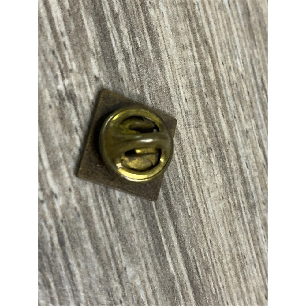 Vintage Webelos‎ Boy Scouts Metal Enamel Pin BSA Hat Lapel